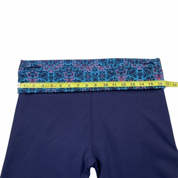 Fabletics Salar Capri Foldover Inkwell Mosaic Prin - Picture 6 of 8